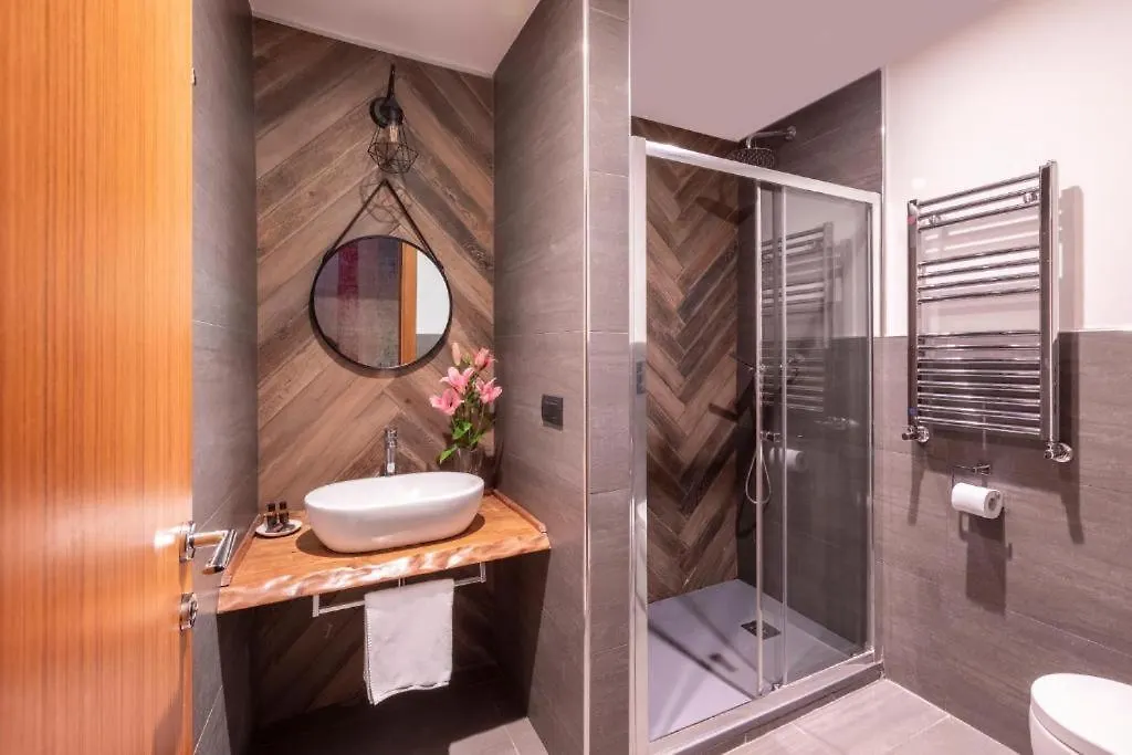 Hotel Downtown Boutique House - Ca Domus Collection Roma Affittacamere